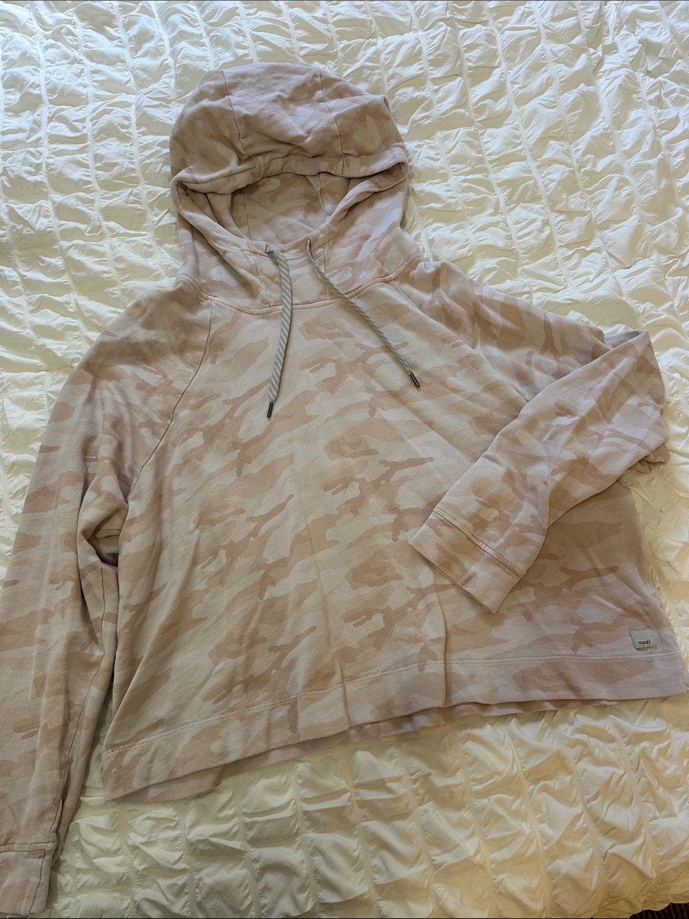 Vuori Blush Camo 100% Organic Cotton Cropped Hoodie Sweater